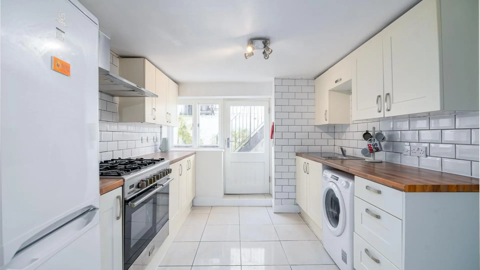 Beautiful House New Refurbished Hotel London